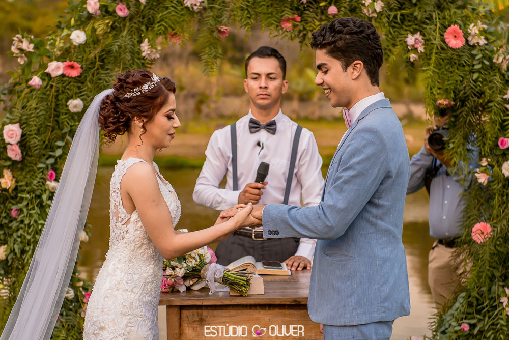 ,VESTIDO DE NOIVA, ESTANCIA DA LAGOA, ESTUDIO OLIVER, FOTOGRAFO DE CASAMENTO, FOTOGRAFO EM BETIM