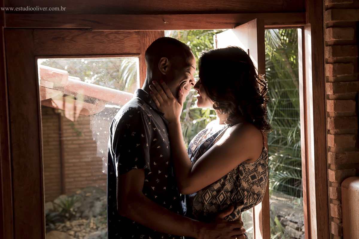 pre wedding, wedding, pre casamento, fotos de pre casamento, fotos de pre wedding, fotos de casamento na serra do cipo, casamento em  serra do cipo , fotos românticas,  fotos despojadas, fotos de casal, fotos em São francisco do Sul SC, sess&