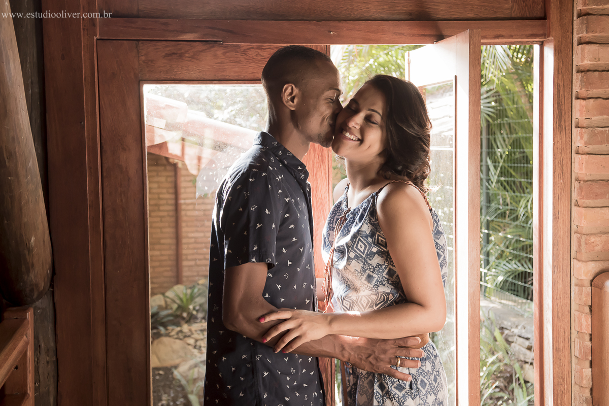 pre wedding, wedding, pre casamento, fotos de pre casamento, fotos de pre wedding, fotos de casamento na serra do cipo, casamento em  serra do cipo , fotos românticas,  fotos despojadas, fotos de casal, fotos em São francisco do Sul SC, sess&