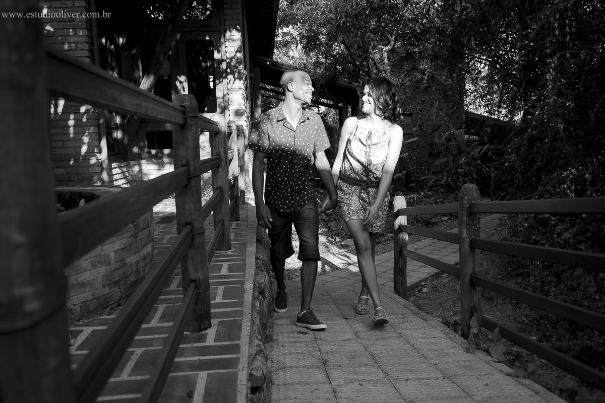 pre wedding, wedding, pre casamento, fotos de pre casamento, fotos de pre wedding, fotos de casamento na serra do cipo, casamento em  serra do cipo , fotos românticas,  fotos despojadas, fotos de casal, fotos em São francisco do Sul SC, sess&