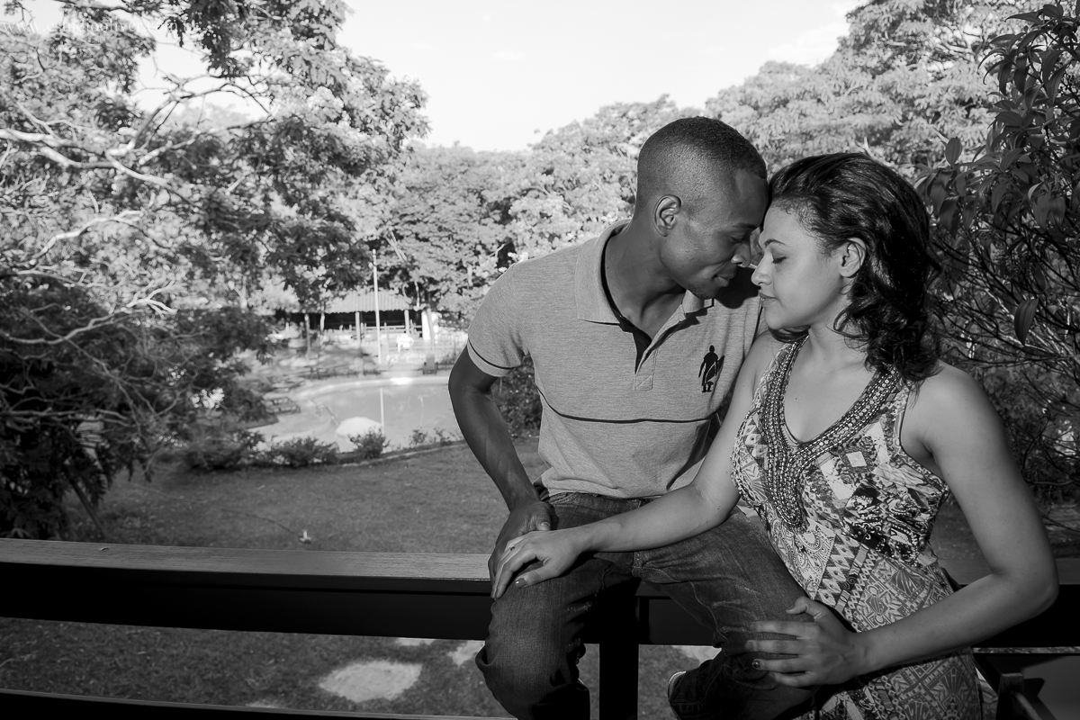 pre wedding, wedding, pre casamento, fotos de pre casamento, fotos de pre wedding, fotos de casamento na serra do cipo, casamento em  serra do cipo , fotos românticas,  fotos despojadas, fotos de casal, fotos em São francisco do Sul SC, sess&