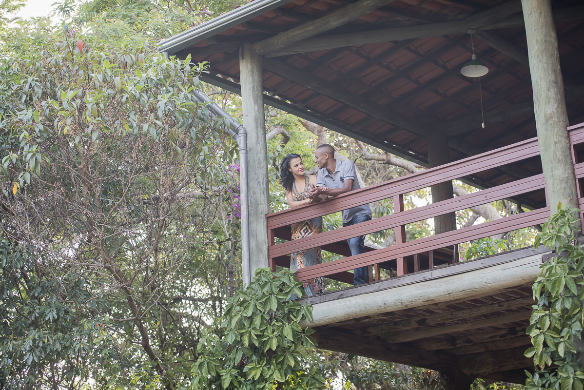 pre wedding, wedding, pre casamento, fotos de pre casamento, fotos de pre wedding, fotos de casamento na serra do cipo, casamento em  serra do cipo , fotos românticas,  fotos despojadas, fotos de casal, fotos em São francisco do Sul SC, sess&