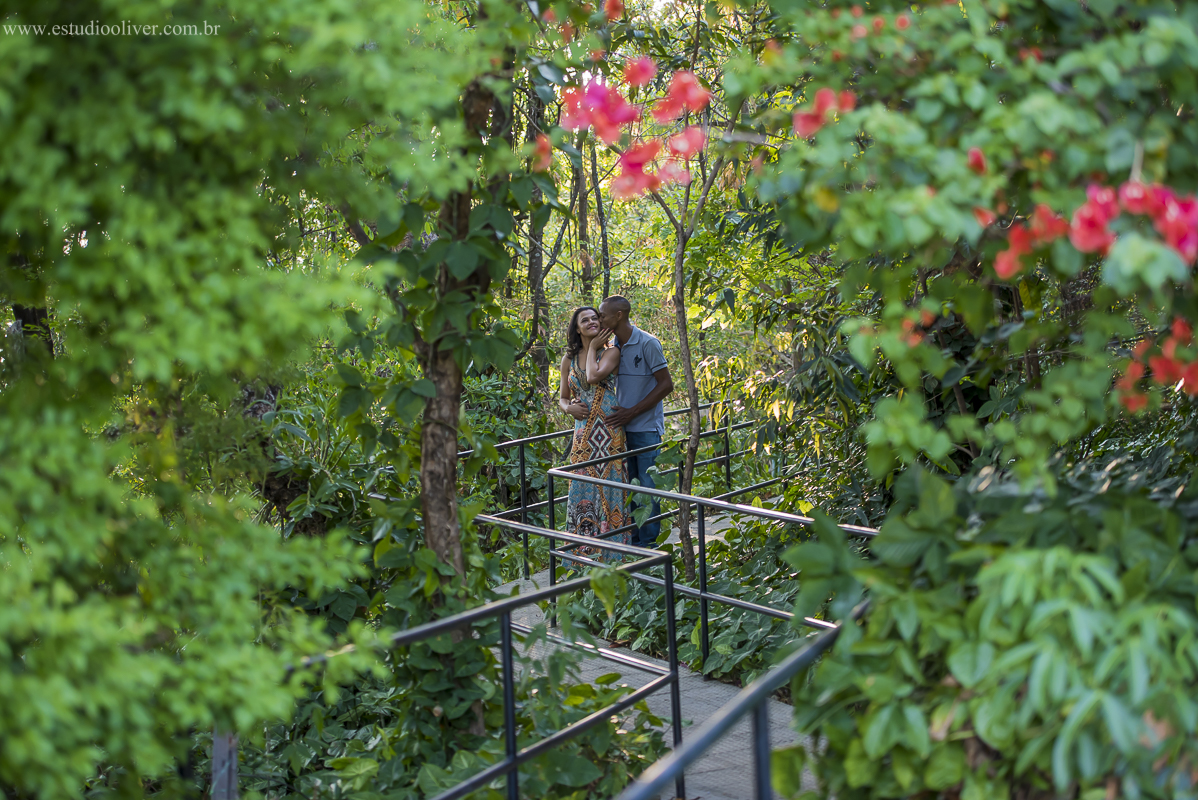 pre wedding, wedding, pre casamento, fotos de pre casamento, fotos de pre wedding, fotos de casamento na serra do cipo, casamento em  serra do cipo , fotos românticas,  fotos despojadas, fotos de casal, fotos em São francisco do Sul SC, sess&