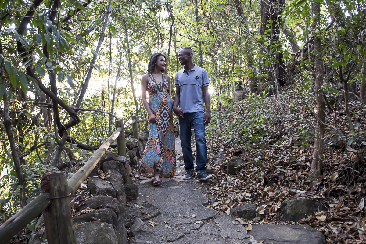 pre wedding, wedding, pre casamento, fotos de pre casamento, fotos de pre wedding, fotos de casamento na serra do cipo, casamento em  serra do cipo , fotos românticas,  fotos despojadas, fotos de casal, fotos em São francisco do Sul SC, sess&