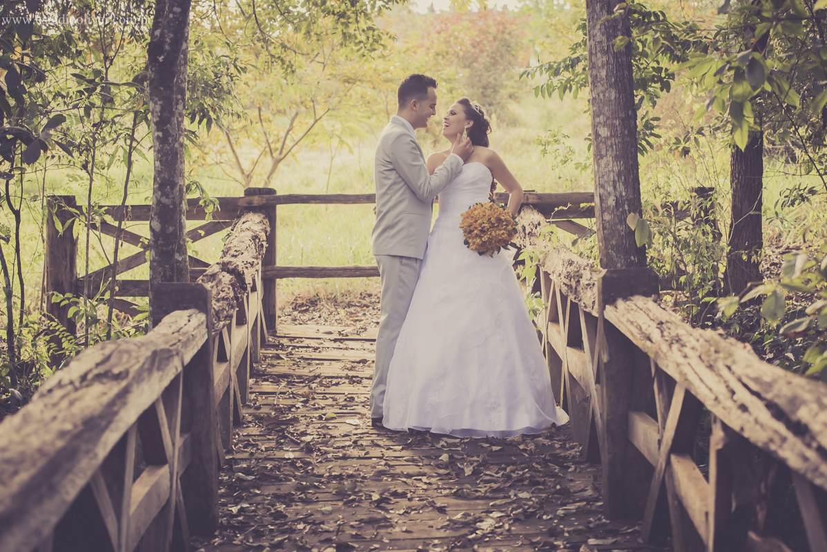 pos wedding, wedding, pos casamento, fotos depois casamento, fotos de ensaio pos casamento, fotos de casamento no santo antonio do leite , casamento em  serra do cipo , fotos românticas,  fotos despojadas, fotos de casal na no leite ao pe da vaca, f