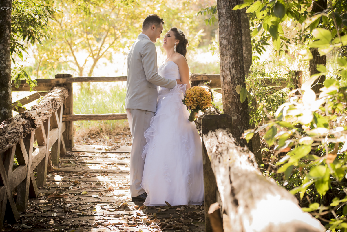 pos wedding, wedding, pos casamento, fotos depois casamento, fotos de ensaio pos casamento, fotos de casamento no santo antonio do leite , casamento em  serra do cipo , fotos românticas,  fotos despojadas, fotos de casal na no leite ao pe da vaca, f