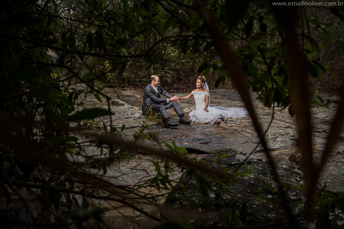 pos casamento,  fotos de pos casamento, fotos romantica, ,  , vestido de noiva,  fotografia de noivos, fotos de noivas, os melhores fotografos de bh, os melhores fotografo de belo horizonte fotografo criativo, ensaio pos casamento,  fotos vintage,  jo&ati