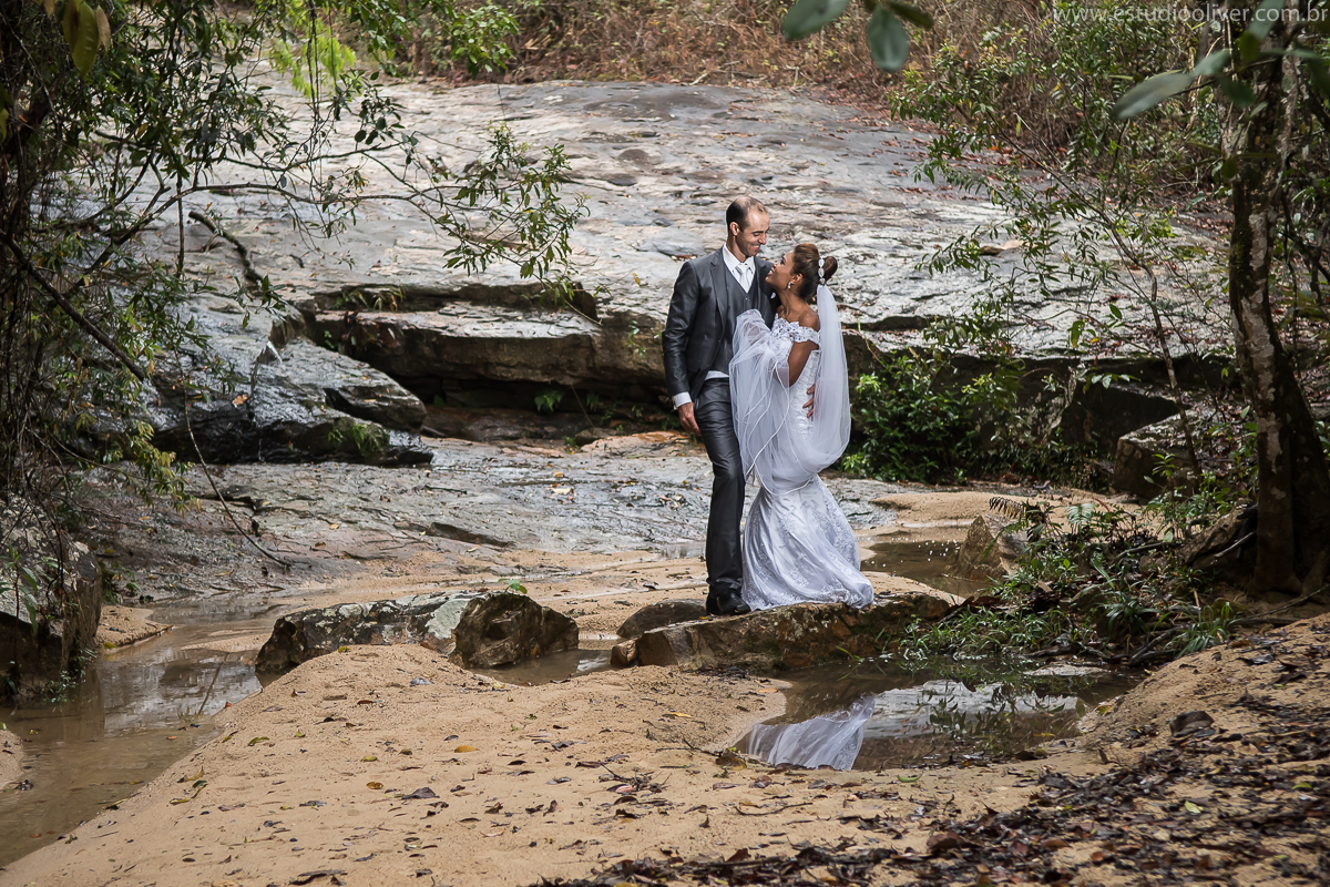 pos casamento,  fotos de pos casamento, fotos romantica, ,  , vestido de noiva,  fotografia de noivos, fotos de noivas, os melhores fotografos de bh, os melhores fotografo de belo horizonte fotografo criativo, ensaio pos casamento,  fotos vintage,  jo&ati
