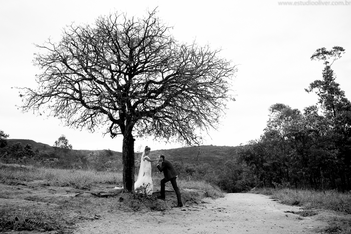 pos casamento,  fotos de pos casamento, fotos romantica, ,  , vestido de noiva,  fotografia de noivos, fotos de noivas, os melhores fotografos de bh, os melhores fotografo de belo horizonte fotografo criativo, ensaio pos casamento,  fotos vintage,  jo&ati