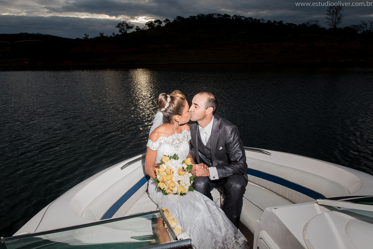 pos casamento,  fotos de pos casamento, fotos romantica, ,  , vestido de noiva,  fotografia de noivos, fotos de noivas, os melhores fotografos de bh, os melhores fotografo de belo horizonte fotografo criativo, ensaio pos casamento,  fotos vintage,  jo&ati