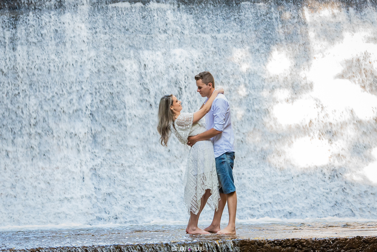 casamento , vestido branco , que roupa usar ensaio externo amor casal apaixonado belo horizonte, minas gerais 