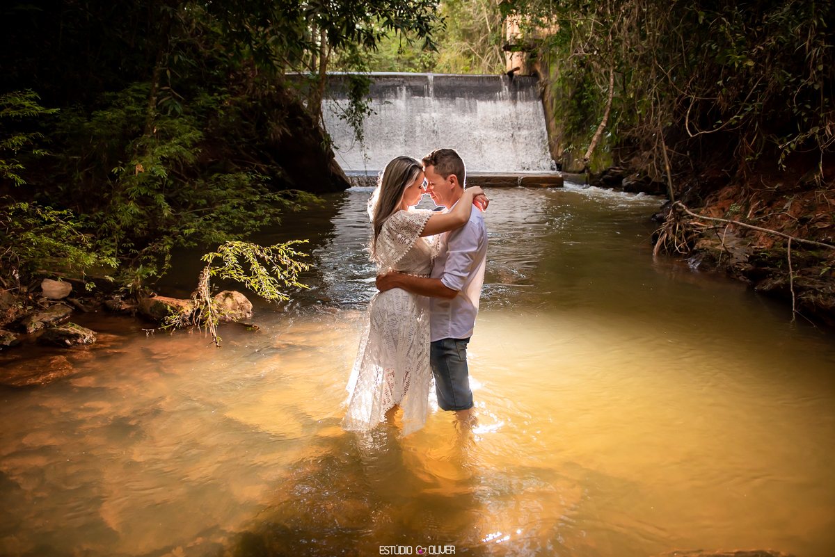 casamento , vestido branco , que roupa usar ensaio externo amor casal apaixonado belo horizonte, minas gerais 