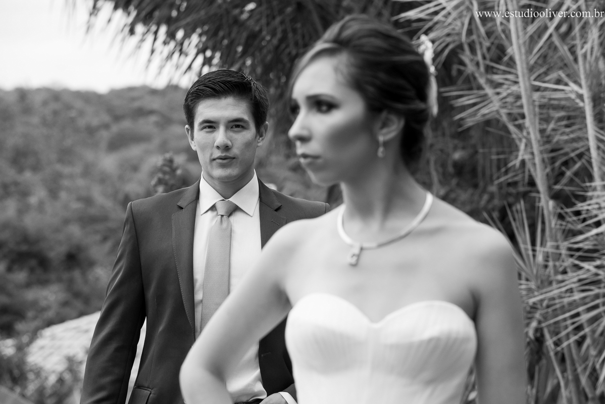 pos casamento,  fotos de pos casamento, fotos romantica, ,  buque branco, buque rosa brancas, vestido de noiva,  fotografia de noivos, fotos de noivas, os melhores fotografos de bh, os melhores fotografo de belo horizonte fotografo criativo, ensaio pos ca