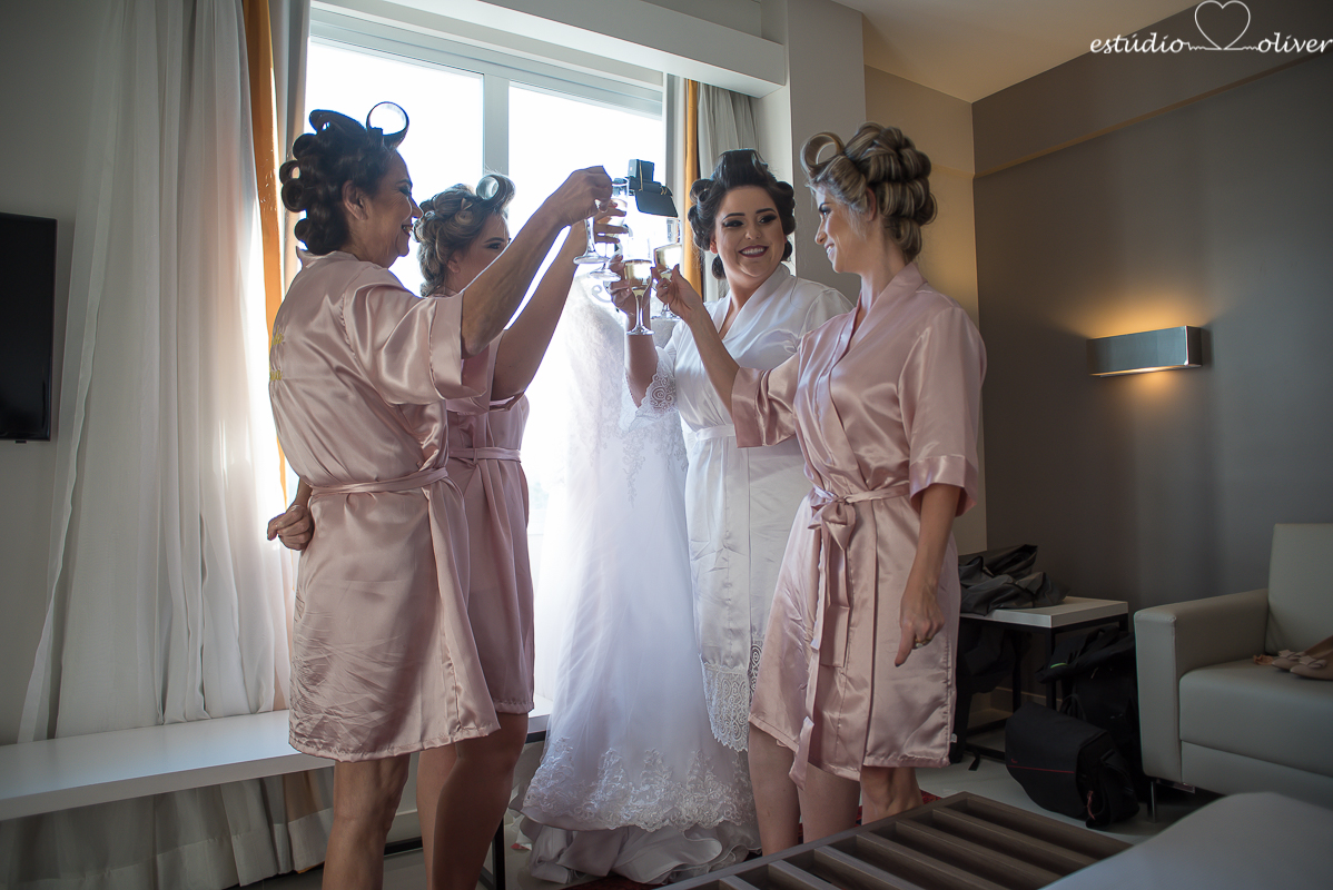 vestido de noiva, vestido de noivas para gordinhas, modelos de vestido de noivas para gordinhas