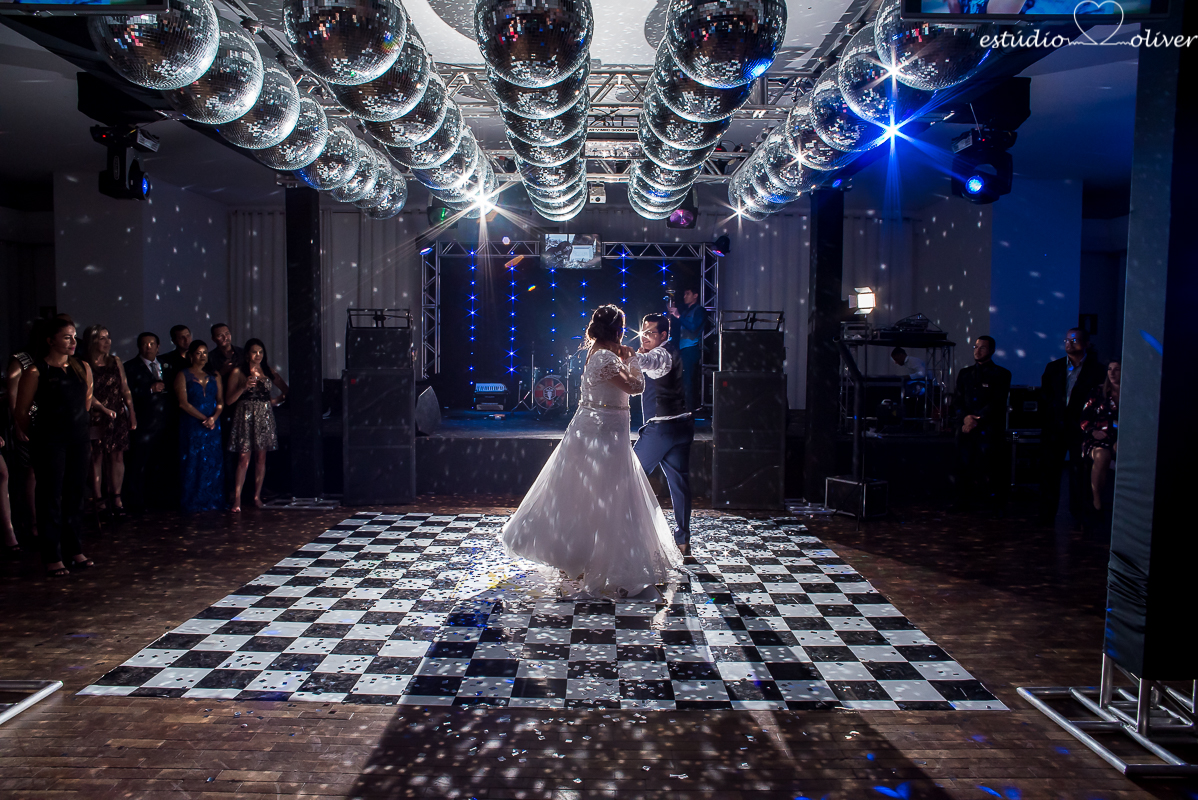 Primeira dança dos noivos, casamento em sete lagoas, valsa de noivos