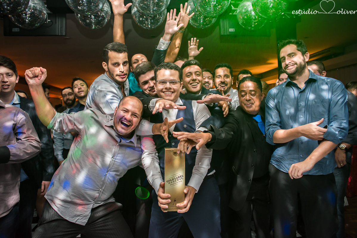 Noiva jogando o buque, buque de noiva