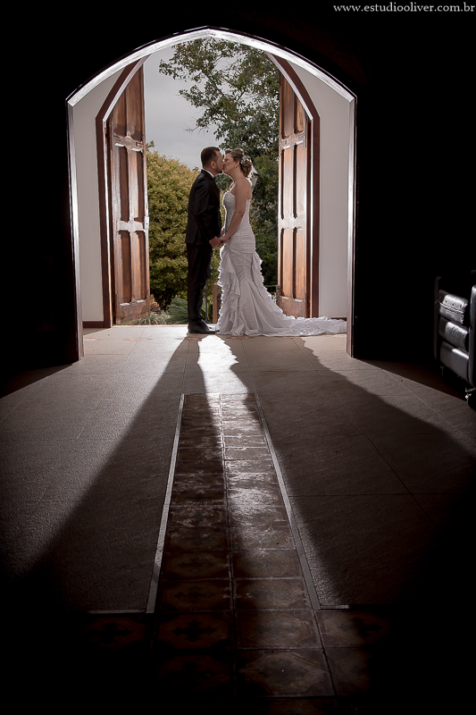 pos casamento,  fotos de pos casamento, fotos romantica, ,  buque colorido, buque rosa coloridas, vestido de noiva,  fotografia de noivos, fotos de noivas, os melhores fotografo de bh, os melhores fotografo de belo horizonte fotografo criativo, ensaio pos