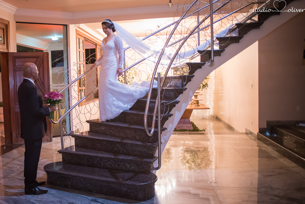casamento no stael luiza, stael luiza pampulha, fotos de casamento no stael luiza, noiva descendo escada no stael luiza