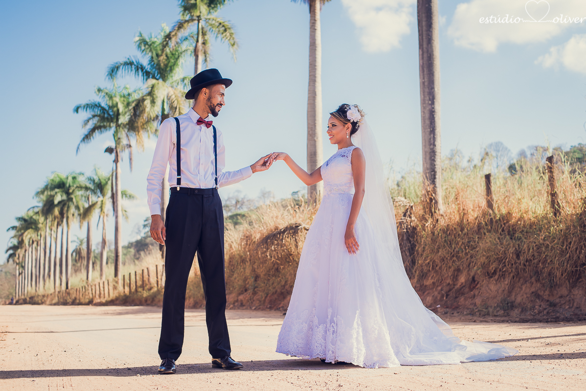 noivo com gravata borboleta, ensaio pos casamento em pedroleopoldo, fotos romanticas, fotografo de belo horizonte, os melhores fotografo de belo horizonte