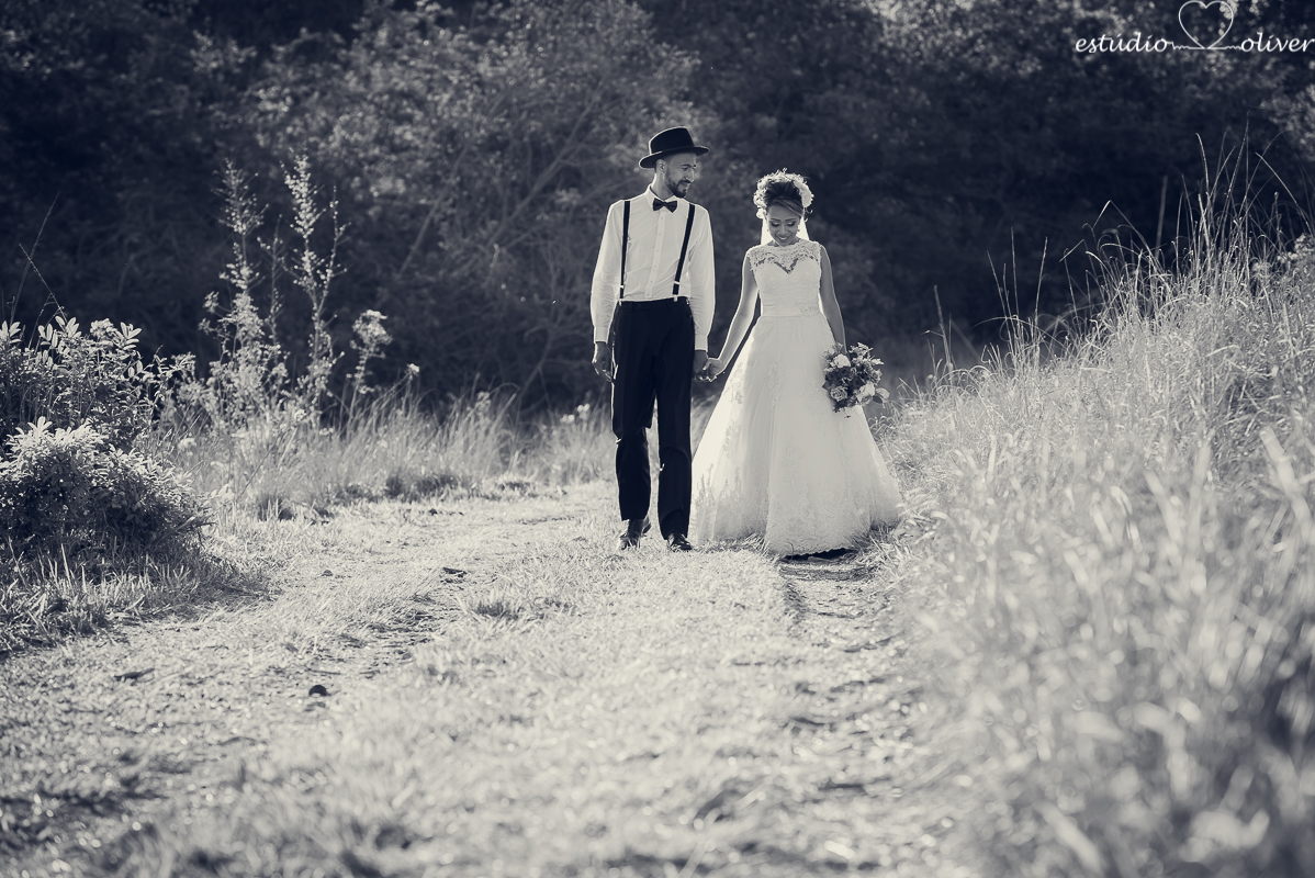 noivo com gravata borboleta, ensaio pos casamento em pedroleopoldo, fotos romanticas, fotografo de belo horizonte, os melhores fotografo de belo horizonte