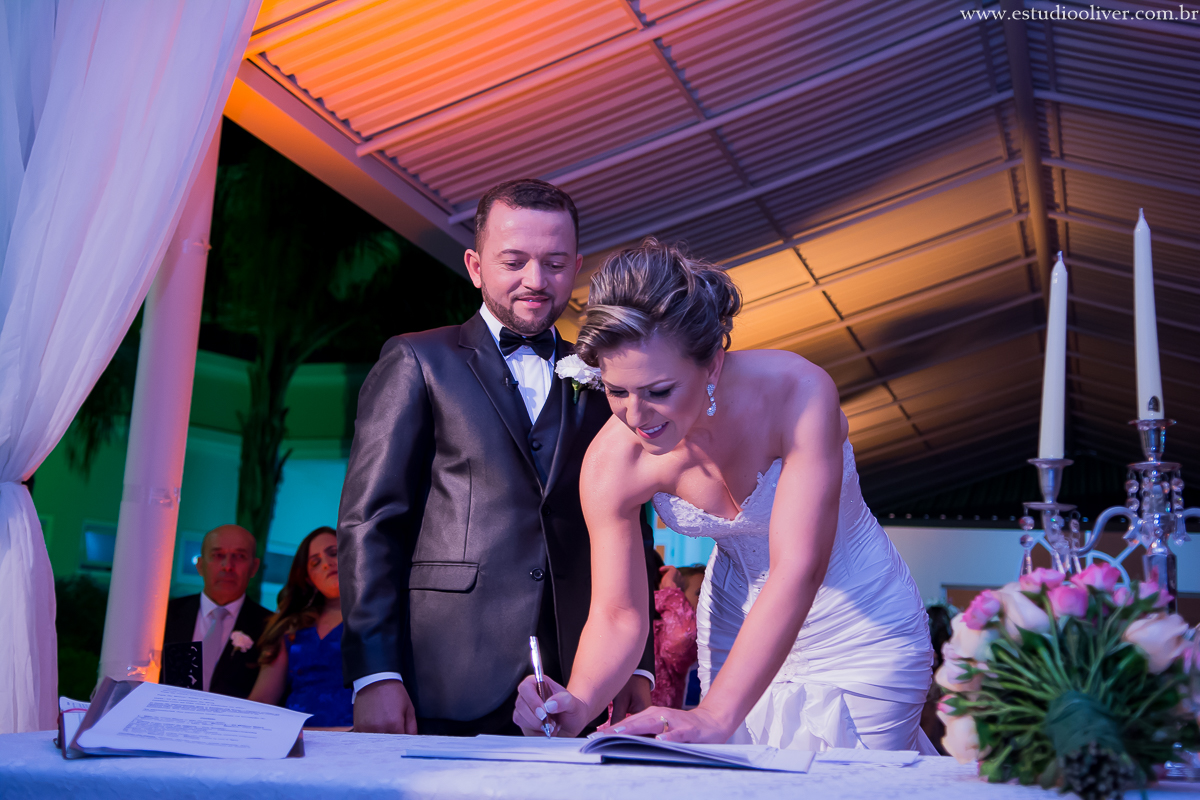 casamento em contagem, casamento lindo, casamento são francisco de asis, casamento romantico, wedding , 
beautiful wedding, noiva linda, vestido de noiva lindo, noivo, fotografo em sete lagoas, fotografo em ribeirão das neves, fotografo em n