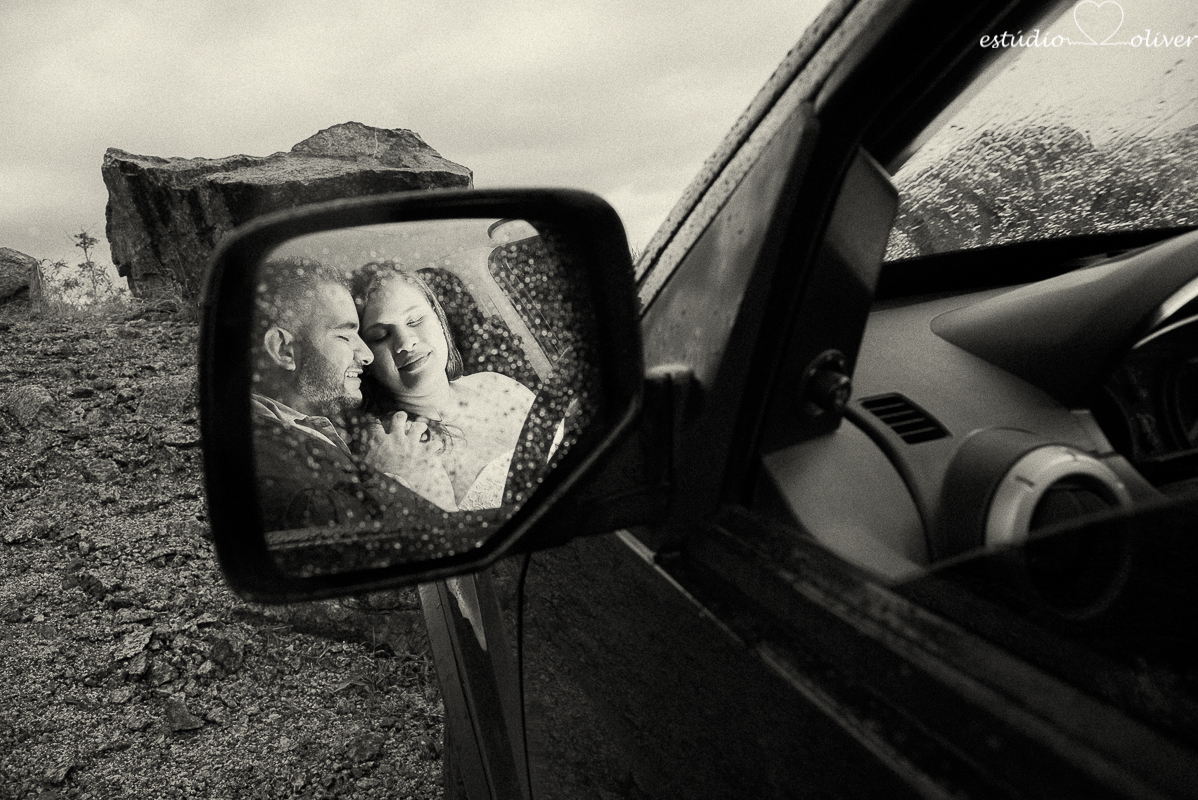ensaio na chuva,  foto na chuva, ensaio pre casamento, ensaio pre wedding, fotografo em bh, melhores fotografo de, estudio oliver, fotografia em dia de chuva, foto em cachoeira