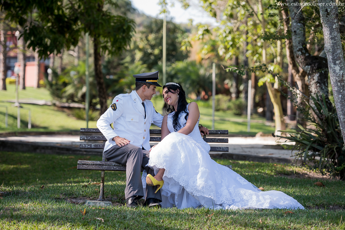 pos casamento,  fotos de pos casamento, fotos romantica, veu de noiva,  buque de rosas rosas, buque rosa, vestido de noiva,  fotografia de noivos, fotos de noivas, fotografo criativo, ensaio pos casamento,  fotos vintage,  joão paulo oliver,  fotog