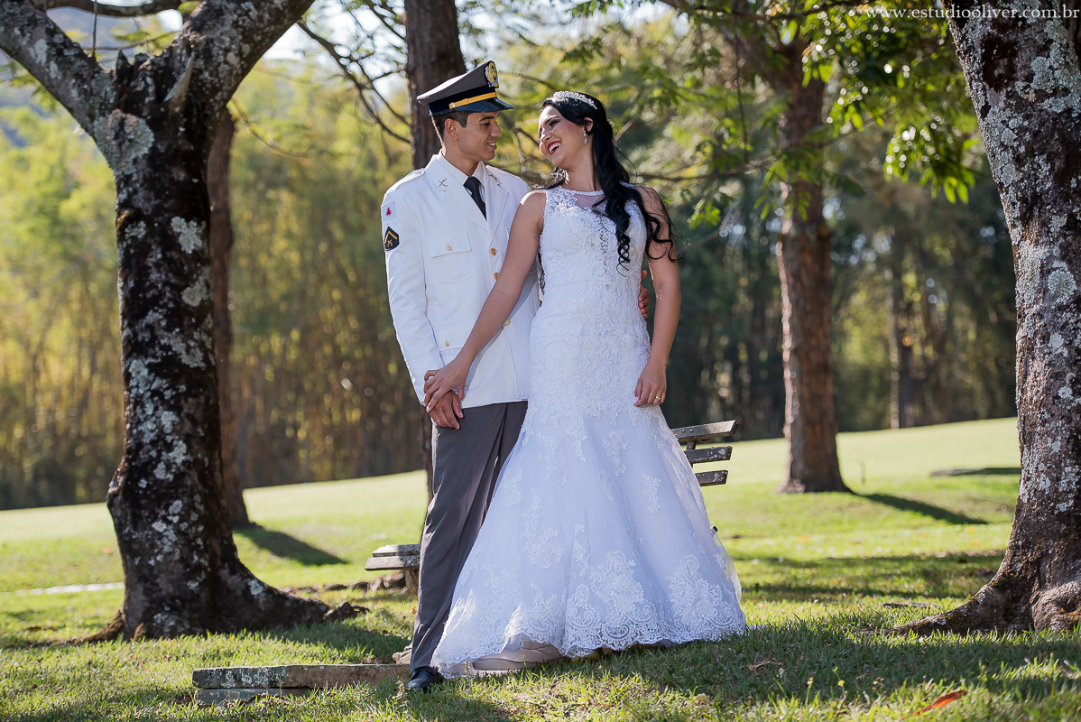 pos casamento,  fotos de pos casamento, fotos romantica, veu de noiva,  buque de rosas rosas, buque rosa, vestido de noiva,  fotografia de noivos, fotos de noivas, fotografo criativo, ensaio pos casamento,  fotos vintage,  joão paulo oliver,  fotog