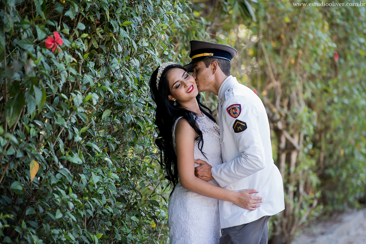pos casamento,  fotos de pos casamento, fotos romantica, veu de noiva,  buque de rosas rosas, buque rosa, vestido de noiva,  fotografia de noivos, fotos de noivas, fotografo criativo, ensaio pos casamento,  fotos vintage,  joão paulo oliver,  fotog