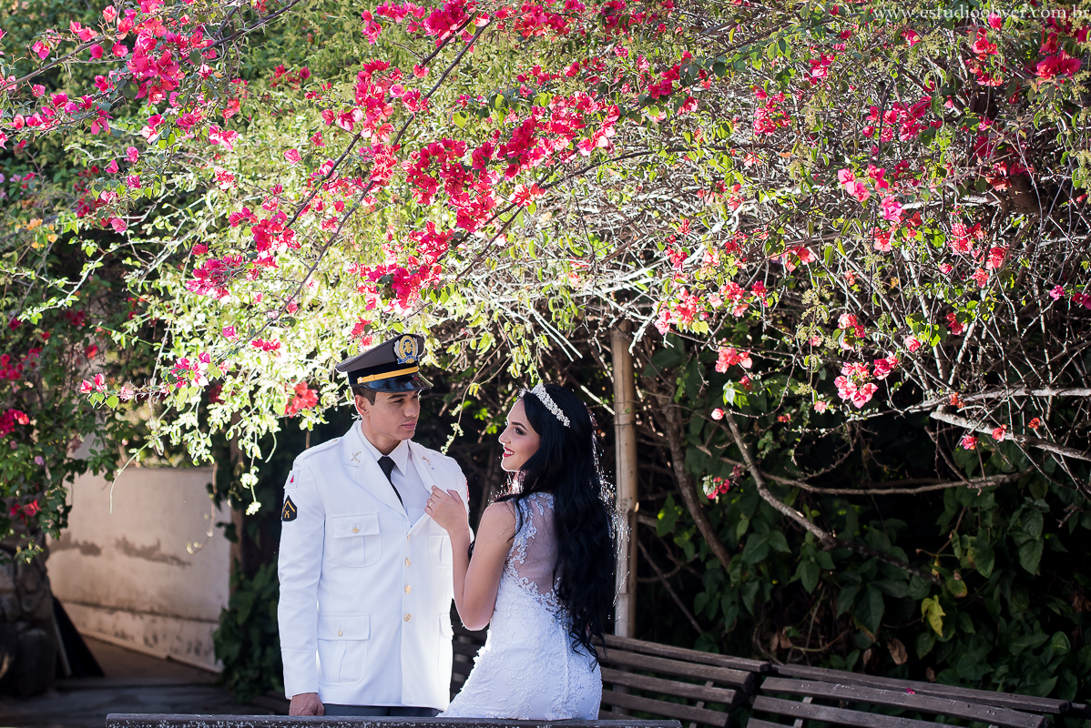 pos casamento,  fotos de pos casamento, fotos romantica, veu de noiva,  buque de rosas rosas, buque rosa, vestido de noiva,  fotografia de noivos, fotos de noivas, fotografo criativo, ensaio pos casamento,  fotos vintage,  joão paulo oliver,  fotog
