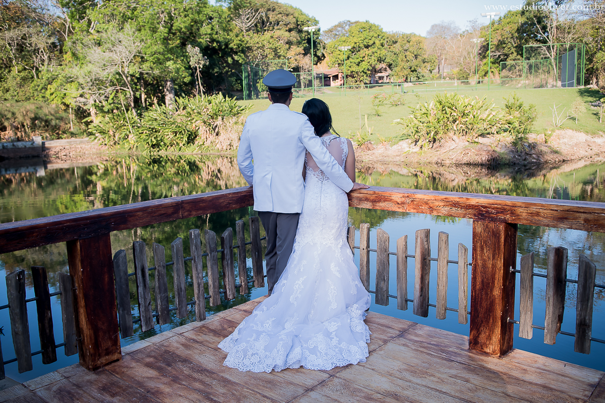 pos casamento,  fotos de pos casamento, fotos romantica, veu de noiva,  buque de rosas rosas, buque rosa, vestido de noiva,  fotografia de noivos, fotos de noivas, fotografo criativo, ensaio pos casamento,  fotos vintage,  joão paulo oliver,  fotog