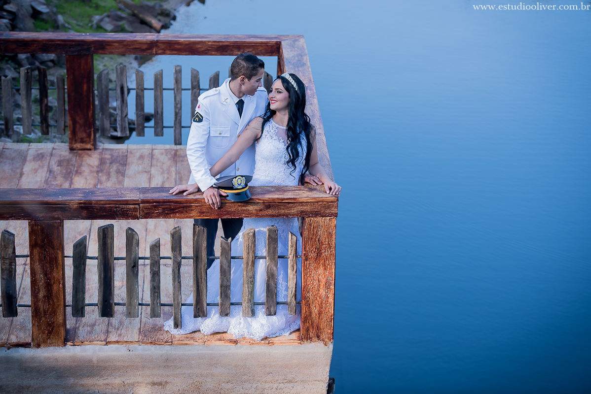 pos casamento,  fotos de pos casamento, fotos romantica, veu de noiva,  buque de rosas rosas, buque rosa, vestido de noiva,  fotografia de noivos, fotos de noivas, fotografo criativo, ensaio pos casamento,  fotos vintage,  joão paulo oliver,  fotog