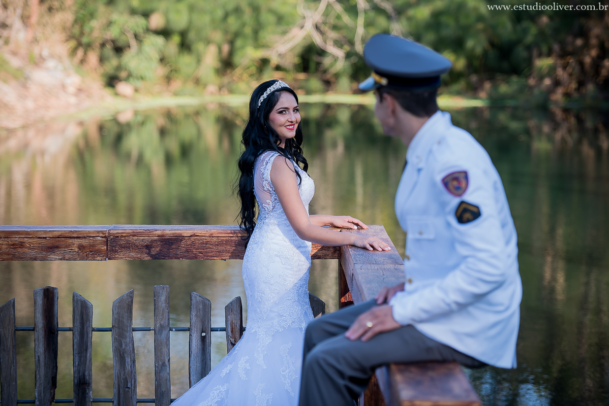 pos casamento,  fotos de pos casamento, fotos romantica, veu de noiva,  buque de rosas rosas, buque rosa, vestido de noiva,  fotografia de noivos, fotos de noivas, fotografo criativo, ensaio pos casamento,  fotos vintage,  joão paulo oliver,  fotog