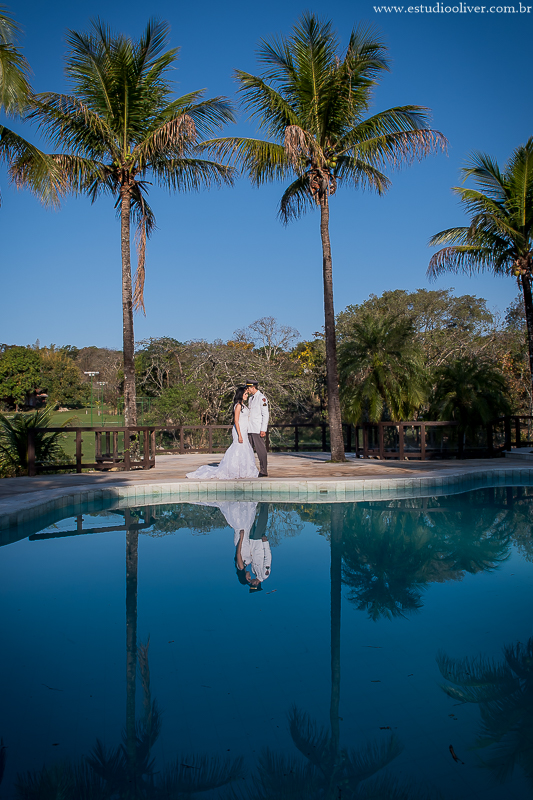 pos casamento,  fotos de pos casamento, fotos romantica, veu de noiva,  buque de rosas rosas, buque rosa, vestido de noiva,  fotografia de noivos, fotos de noivas, fotografo criativo, ensaio pos casamento,  fotos vintage,  joão paulo oliver,  fotog