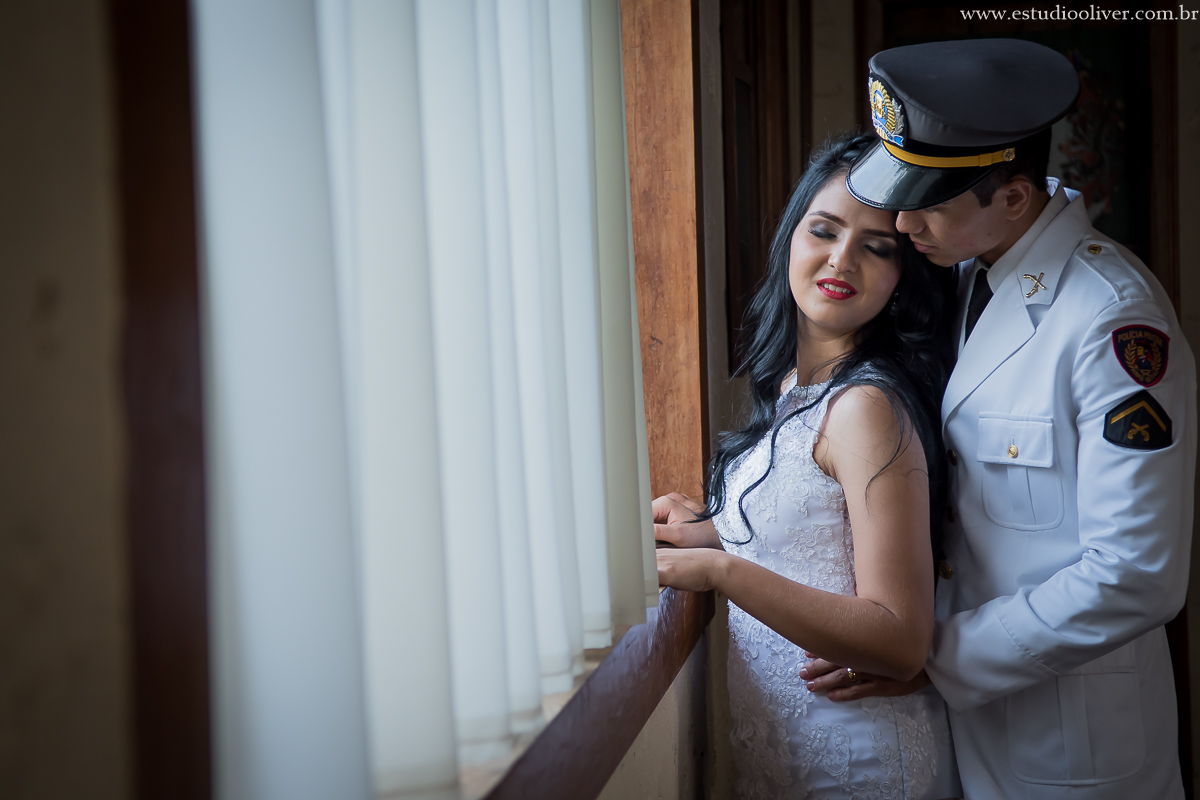 pos casamento,  fotos de pos casamento, fotos romantica, veu de noiva,  buque de rosas rosas, buque rosa, vestido de noiva,  fotografia de noivos, fotos de noivas, fotografo criativo, ensaio pos casamento,  fotos vintage,  joão paulo oliver,  fotog