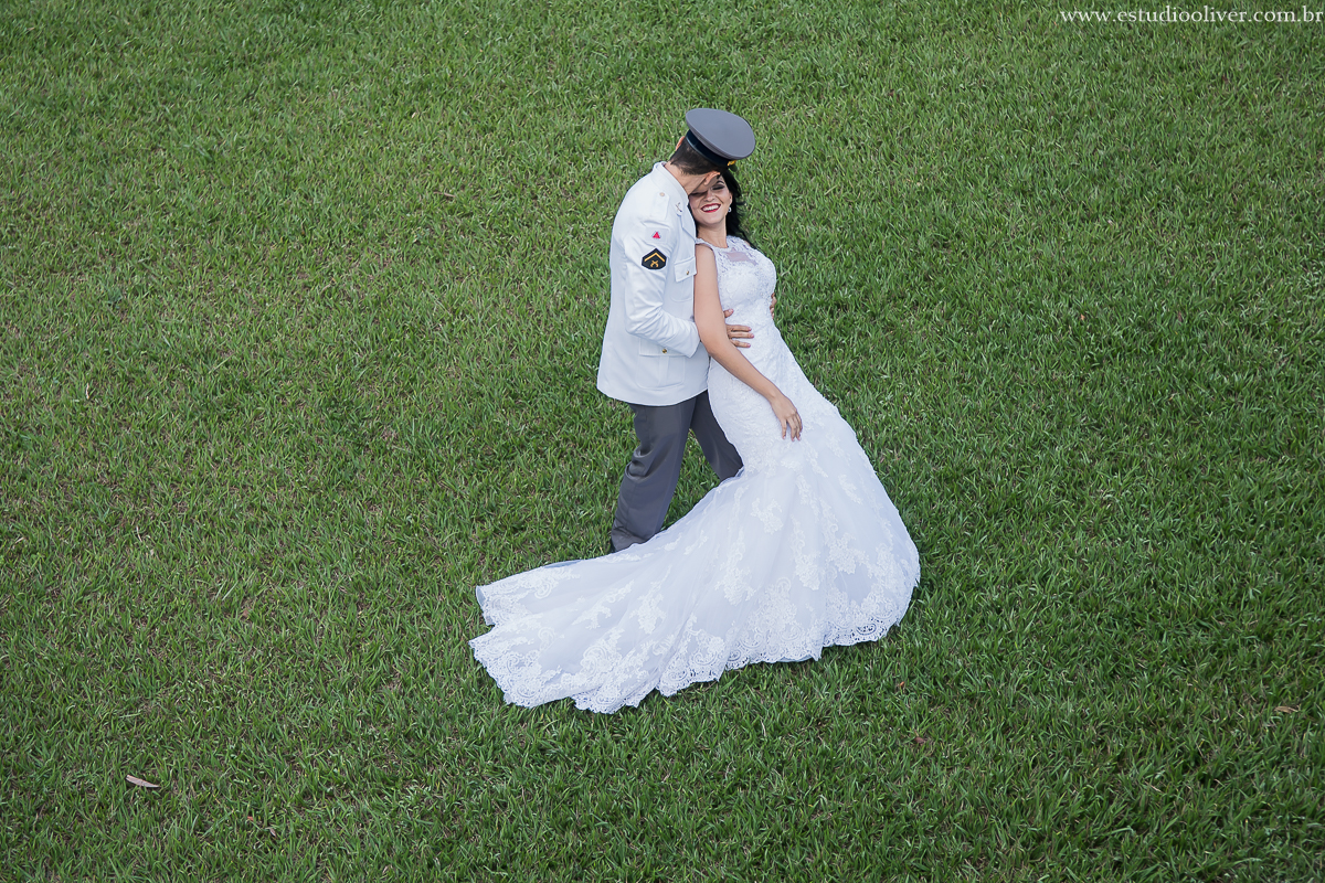 pos casamento,  fotos de pos casamento, fotos romantica, veu de noiva,  buque de rosas rosas, buque rosa, vestido de noiva,  fotografia de noivos, fotos de noivas, fotografo criativo, ensaio pos casamento,  fotos vintage,  joão paulo oliver,  fotog