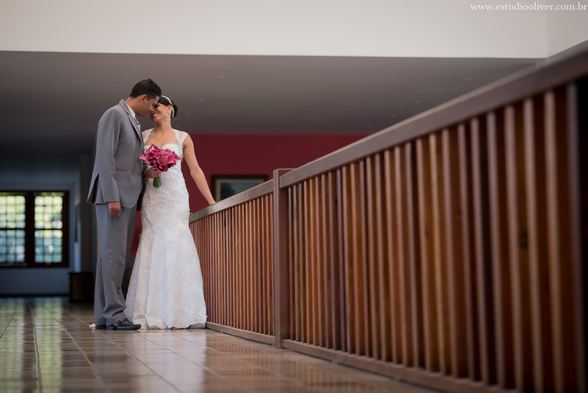 pós casamento,  fotos de pós casamento, fotos romântica, ,  buque lilas, buquelindo, vestido de noiva,  fotografia de noivos, fotos de noivas, fotografo criativo, ensaio pós casamento,  fotos vintage,  joão paulo oliver, 