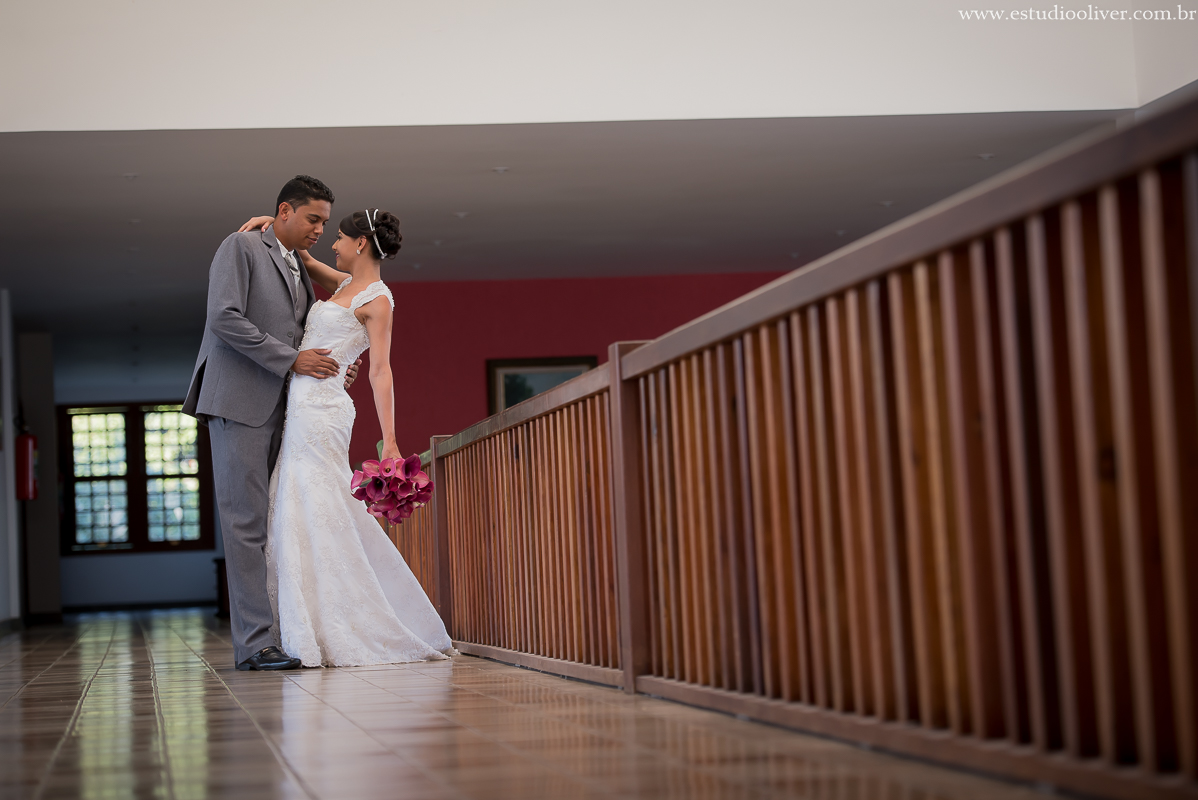 pós casamento,  fotos de pós casamento, fotos romântica, ,  buque lilas, buquelindo, vestido de noiva,  fotografia de noivos, fotos de noivas, fotografo criativo, ensaio pós casamento,  fotos vintage,  joão paulo oliver, 