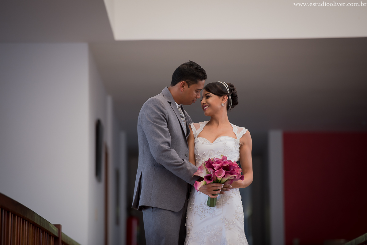 pós casamento,  fotos de pós casamento, fotos romântica, ,  buque lilas, buquelindo, vestido de noiva,  fotografia de noivos, fotos de noivas, fotografo criativo, ensaio pós casamento,  fotos vintage,  joão paulo oliver, 