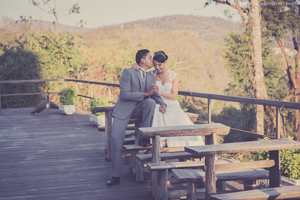 pós casamento,  fotos de pós casamento, fotos romântica, ,  buque lilas, buquelindo, vestido de noiva,  fotografia de noivos, fotos de noivas, fotografo criativo, ensaio pós casamento,  fotos vintage,  joão paulo oliver, 
