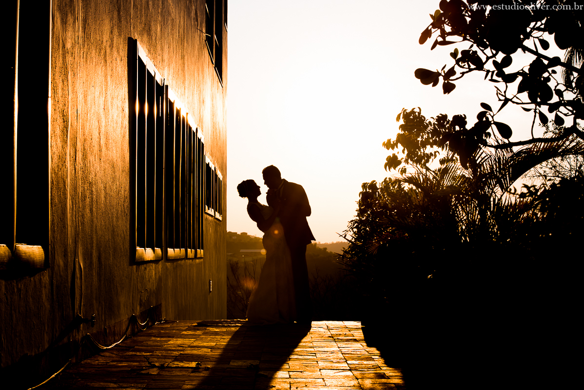pós casamento,  fotos de pós casamento, fotos romântica, ,  buque lilas, buquelindo, vestido de noiva,  fotografia de noivos, fotos de noivas, fotografo criativo, ensaio pós casamento,  fotos vintage,  joão paulo oliver, 