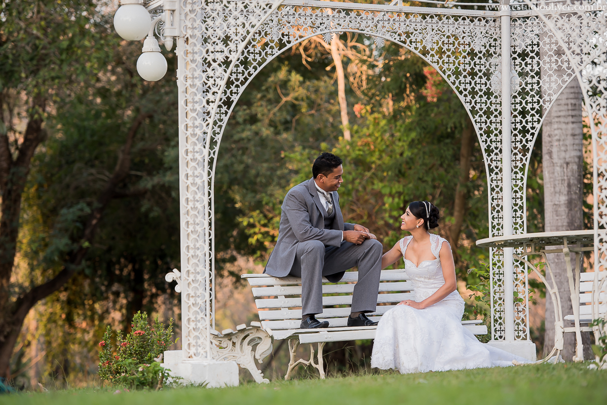 pós casamento,  fotos de pós casamento, fotos romântica, ,  buque lilas, buquelindo, vestido de noiva,  fotografia de noivos, fotos de noivas, fotografo criativo, ensaio pós casamento,  fotos vintage,  joão paulo oliver, 