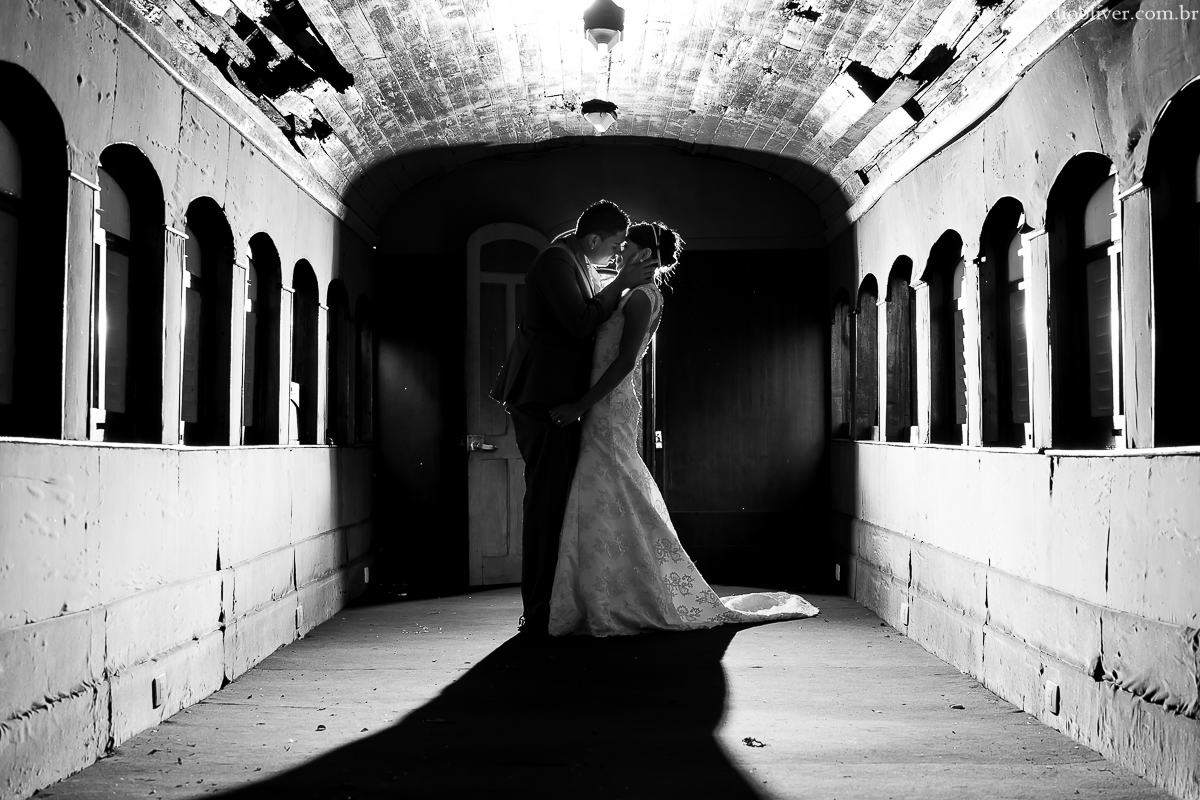 pós casamento,  fotos de pós casamento, fotos romântica, ,  buque lilas, buquelindo, vestido de noiva,  fotografia de noivos, fotos de noivas, fotografo criativo, ensaio pós casamento,  fotos vintage,  joão paulo oliver, 