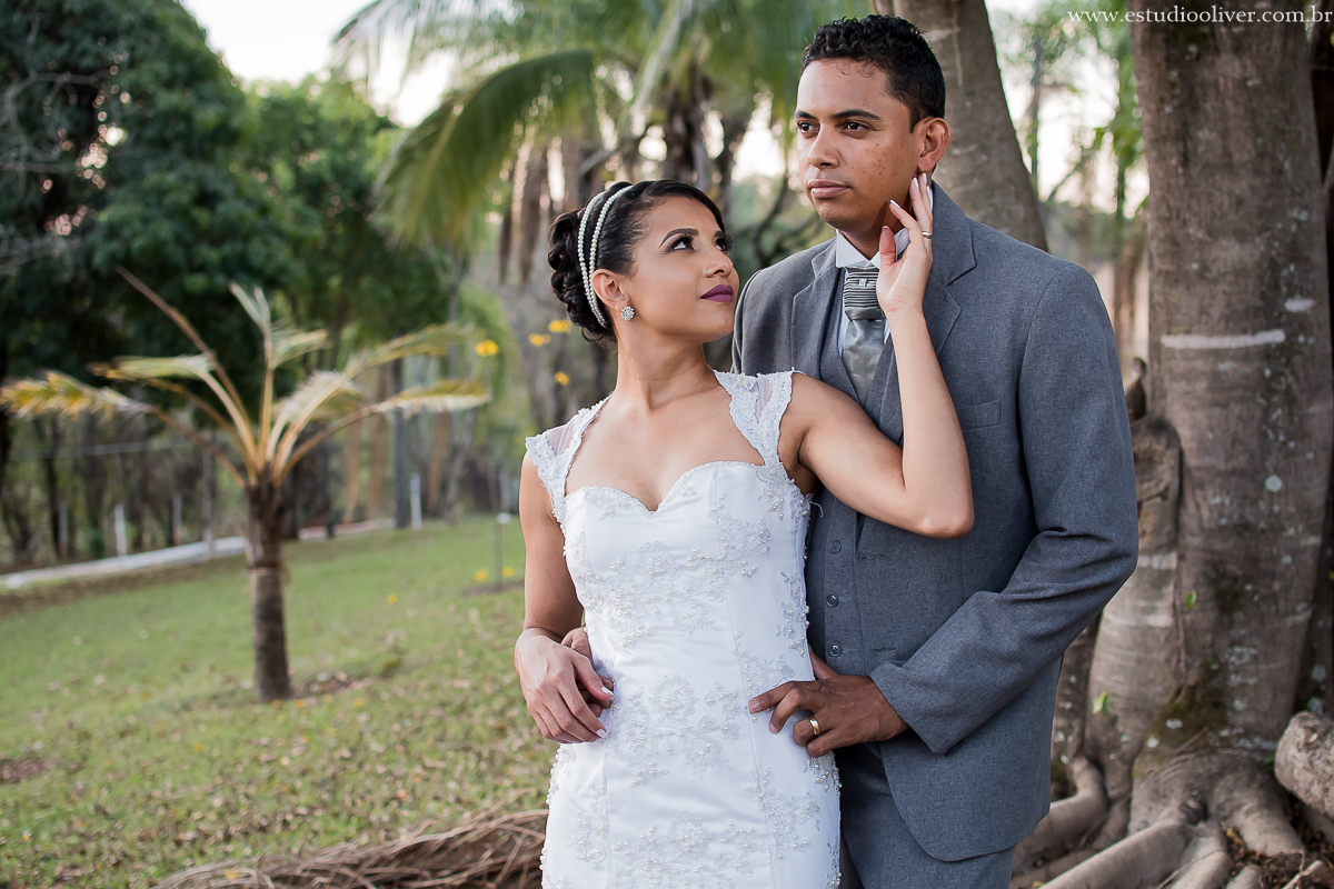 pós casamento,  fotos de pós casamento, fotos romântica, ,  buque lilas, buquelindo, vestido de noiva,  fotografia de noivos, fotos de noivas, fotografo criativo, ensaio pós casamento,  fotos vintage,  joão paulo oliver, 