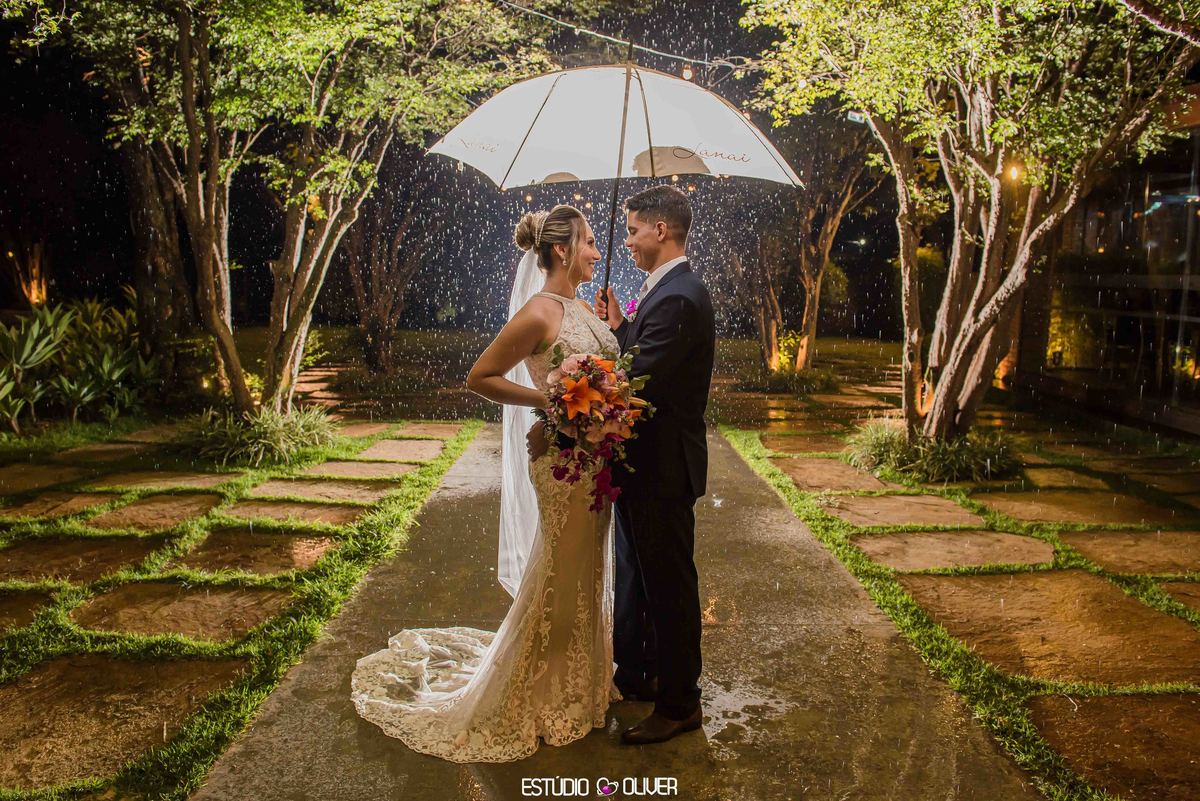casamento lanai eventos, casamento lanai, lanai eventos,  decoração de casamento, casamento a noite, casamento na chuva, foto de casamento na chuva, foto na chuva, fotografo de casamento, fotografo em bh , melhores fotografo de bh, foto linda 
