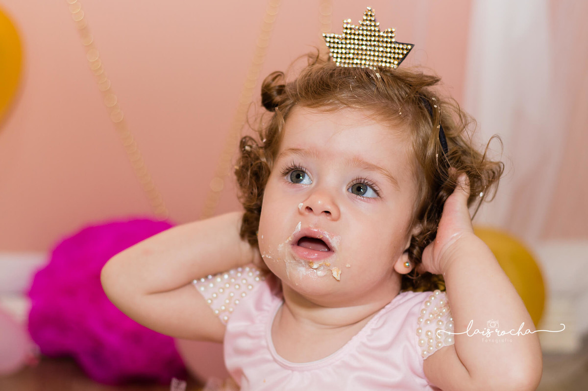 Isa fez 1 - cake smash - smash the cake - lais rocha fotografia - lais - acompanhamento - fotografia infantil - rosa e dourado -- mogi guaçu