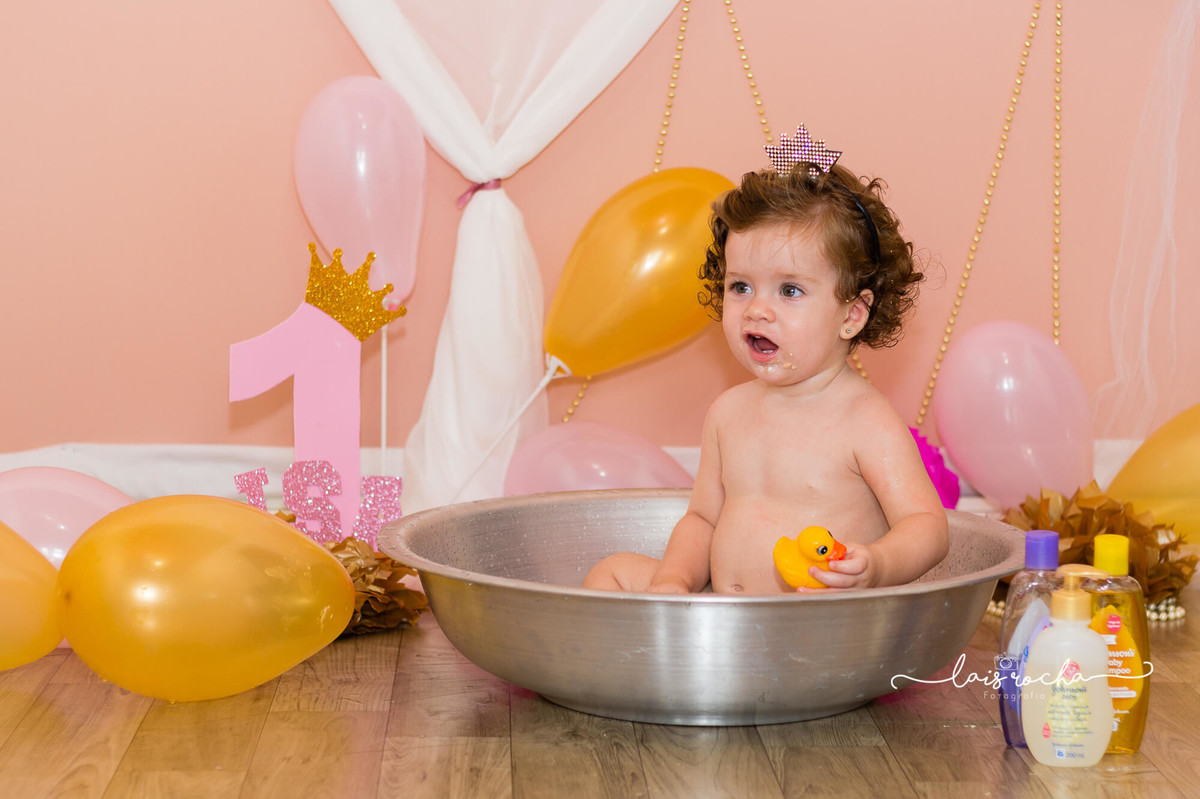 Isa fez 1 - cake smash - smash the cake - lais rocha fotografia - lais - acompanhamento - fotografia infantil - rosa e dourado -- mogi guaçu