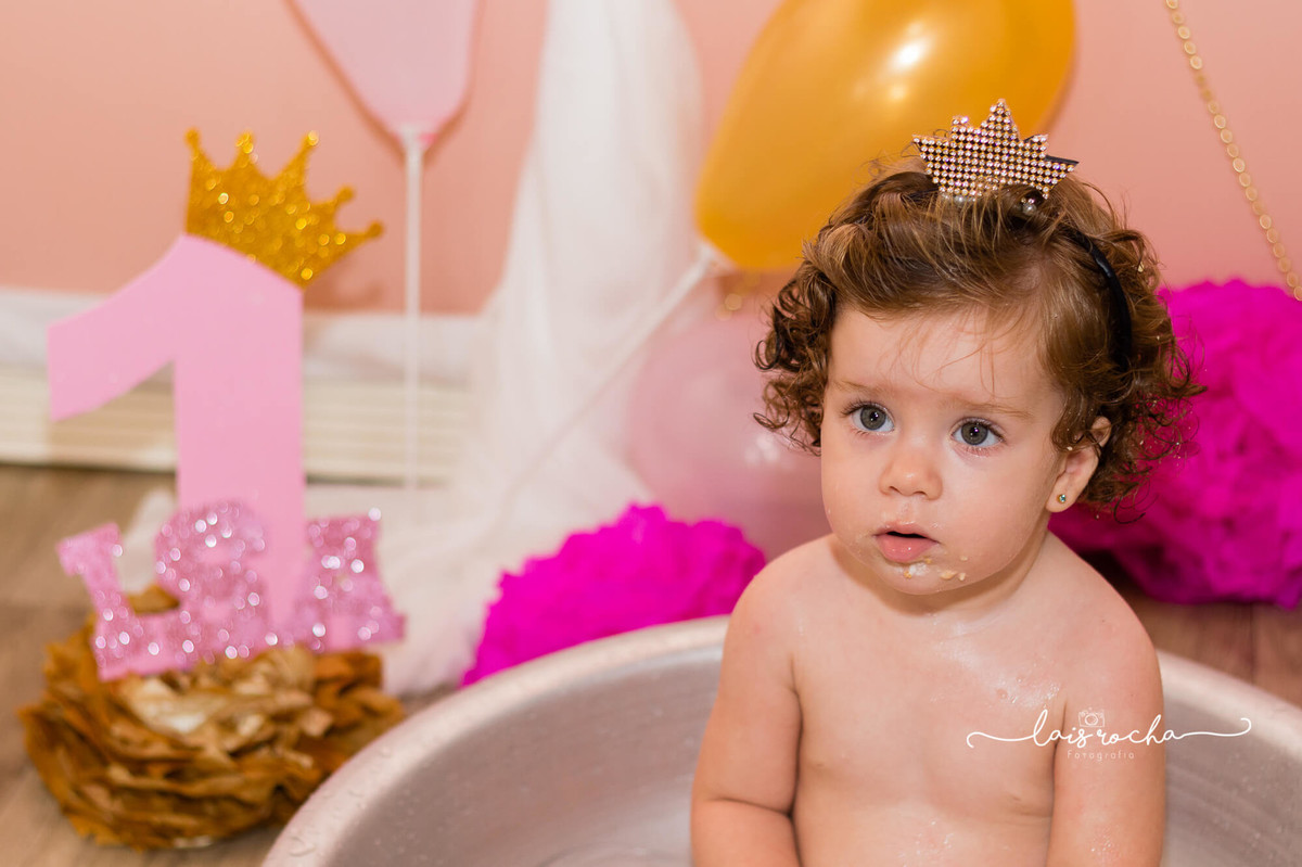 Isa fez 1 - cake smash - smash the cake - lais rocha fotografia - lais - acompanhamento - fotografia infantil - rosa e dourado -- mogi guaçu
