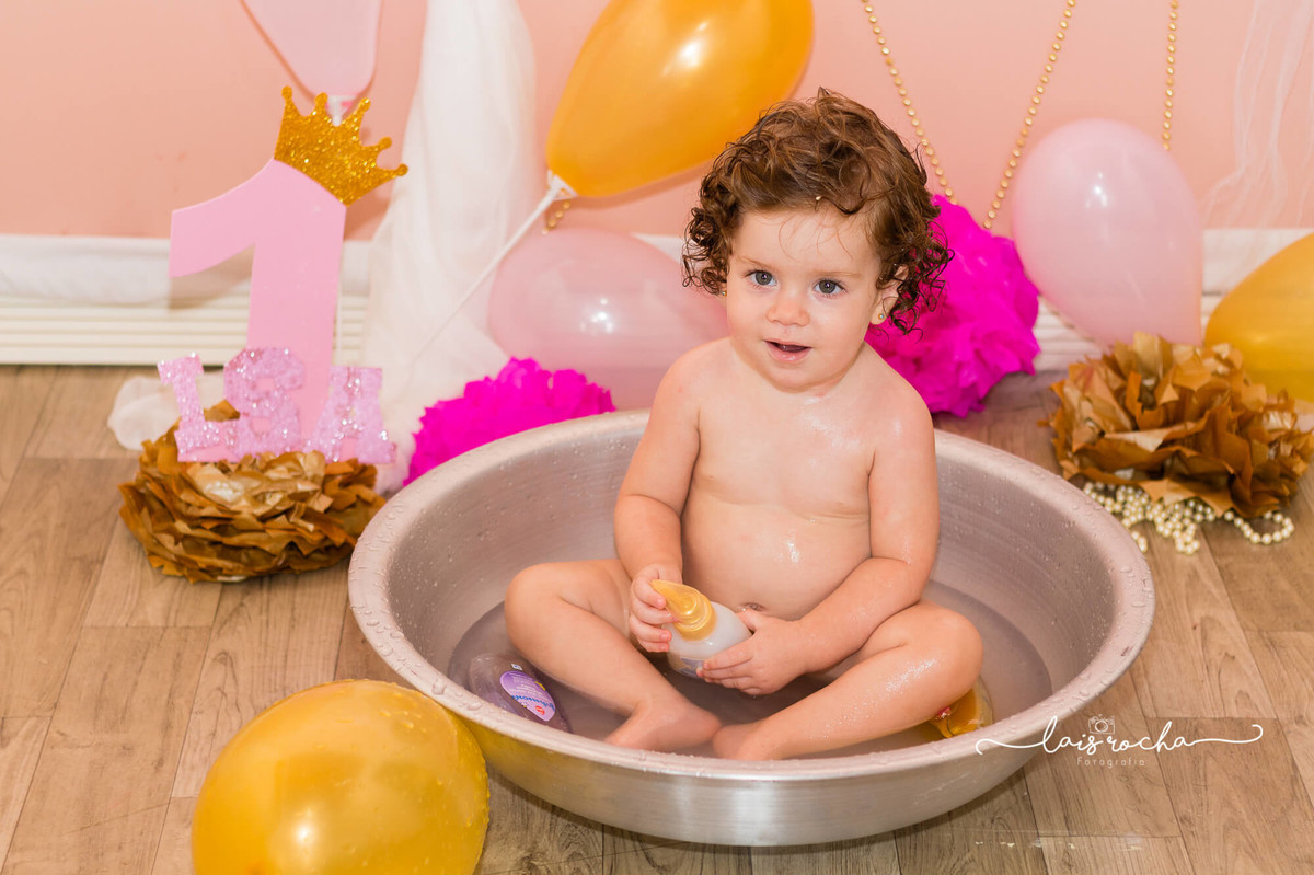 Isa fez 1 - cake smash - smash the cake - lais rocha fotografia - lais - acompanhamento - fotografia infantil - rosa e dourado -- mogi guaçu