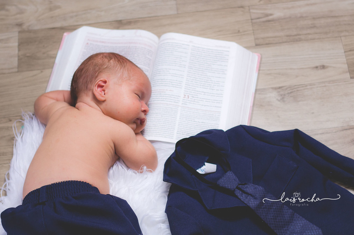 Vinicius Leon - mogi guaçu - bible - lais rocha photo - biblia sagrada - baby - acompanhamento